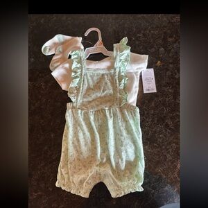 Carter’s Baby girl 3 piece outfit
